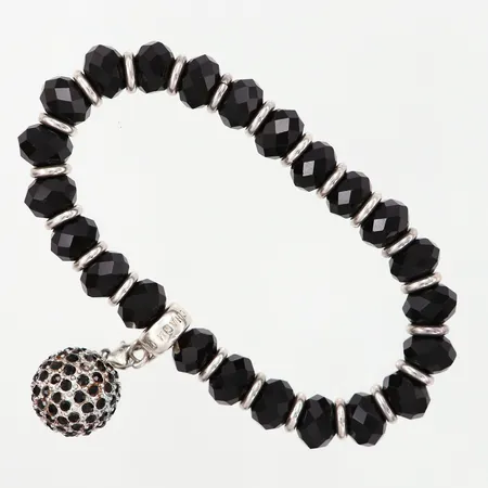 Armband Thomas Sabo, svarta fasetterade stenar, elastiskt, innermått 18cm, bredd:10mm, hänge med karbinhake Ø16mm, längd: 27mm, en sten saknas, silver 925/1000 Vikt: 48,7 g