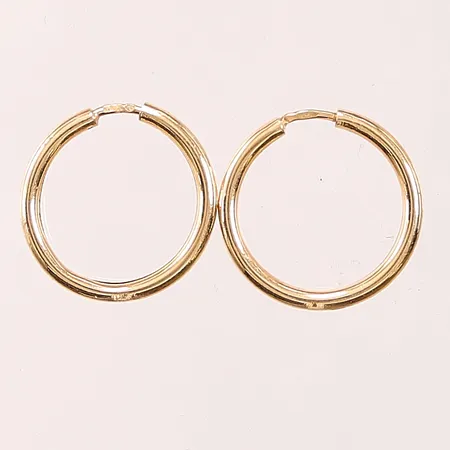 Ett par örhängen, 18mm, 18K 1,2g.