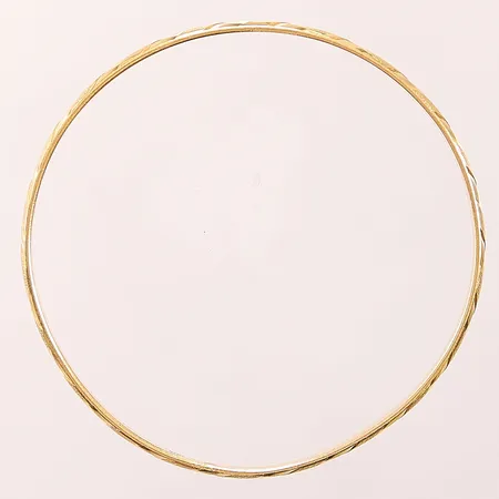 Armring, Ø67, något skev, 21K 10,3g.