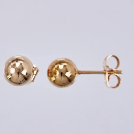 Ett par örhängen Ø 6mm, 18K Vikt: 0,8 g