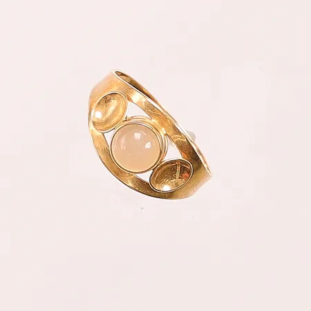 Ring, Ø16¾, bredd:10mm, vit sten, 18K 1,8g.