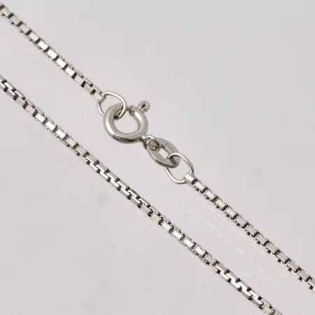 Kedja i 18K vitguld, 38cm, Venezia, facetterad, bredd 1,4mm, tillverkad av Gulwer, vikt 5,3g.