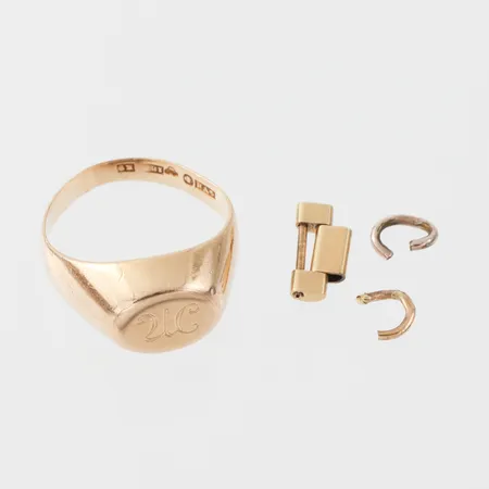 Trasigt guld,18k. Vikt: 4,3 g