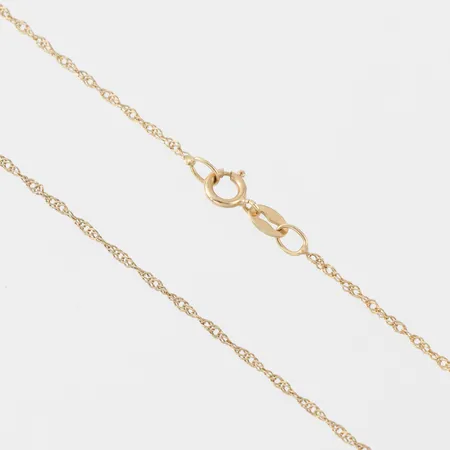 Collier, längd ca 38 cm, bredd 0.5 mm, 18k. Vikt: 0,9 g