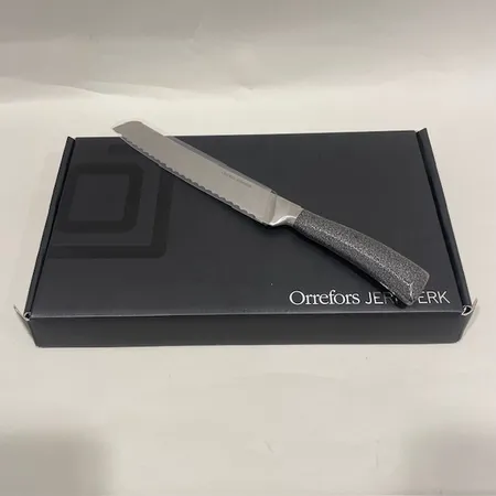 Brödkniv, Orrefors Jernverk, längd 33cm, rostfritt blad, originalkartong