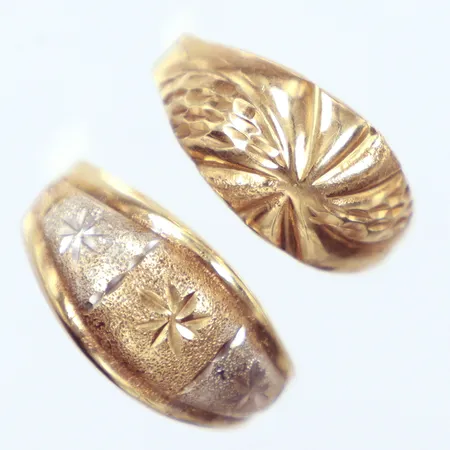 2 ringar defekta, 14k  Vikt: 2,1 g