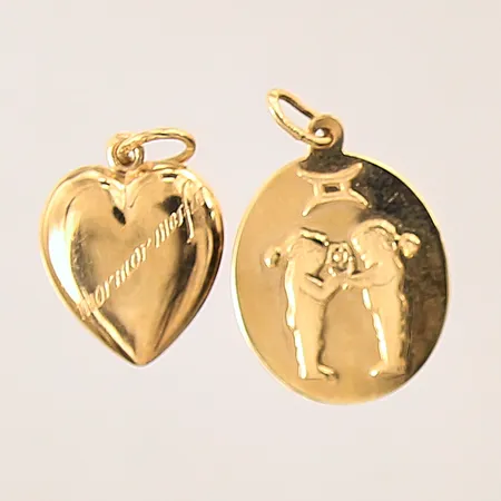 Hängen 2st, personliga gravyrer, 18K Vikt: 2,6 g