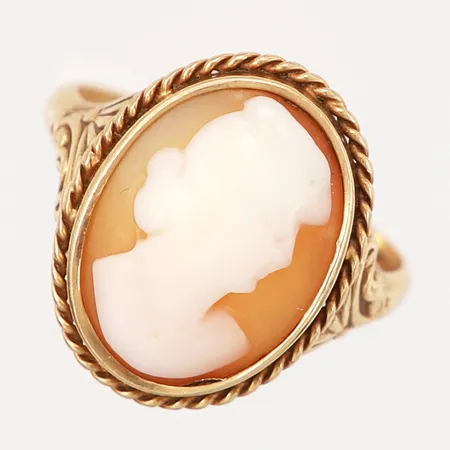 Ring med camé, stl 18, bredd: 3-20mm, gravyr, 18K Vikt: 4,8 g