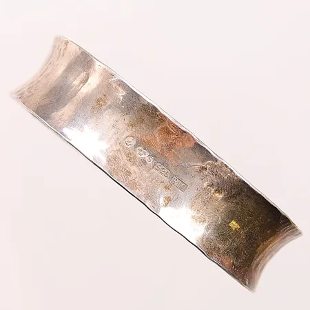 Armring, innermått 63x52mm, bredd:17mm, 925/1000 Silver 34,3g.