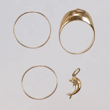 Diverse guld, delvis defekt, gravyr 18K Vikt: 7,8 g