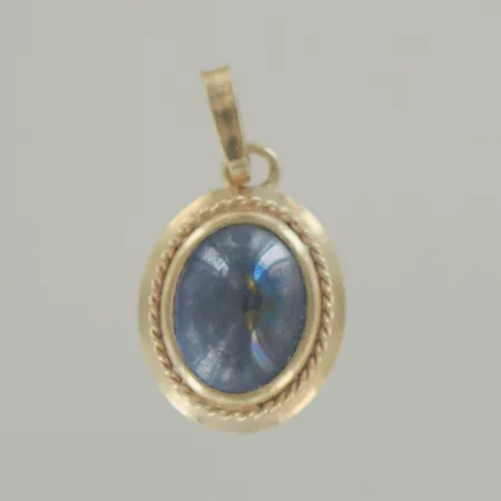 Hänge med sten, höjd 2 cm, bredd 1 cm,18K Vikt: 1,5 g