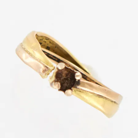 Ring, defekt, saknar sten, kapad skena, 18K Vikt: 1 g