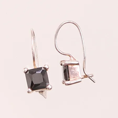 Ett par örhängen, 20mm, hematit, 925/1000 Silver 4,0g.