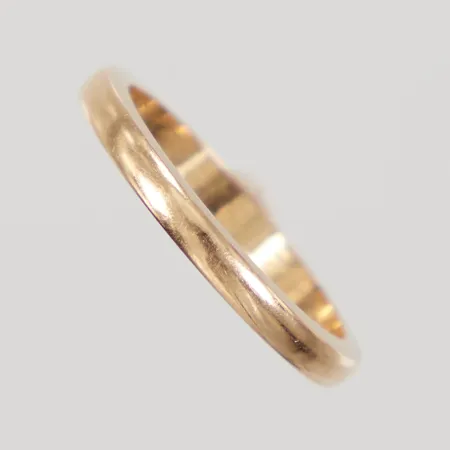 Ring, stl 16, bredd 2,2mm, gravyr, Guldvaruhuset år 1949, 18K, Vikt: 2,6 g