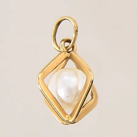 Hänge med odlad pärla Ø5,6mm, 13x10mm, 18K Vikt: 0,8 g