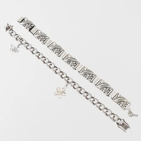 Armband 2 st Silver, slitage. Vikt: 42,7 g