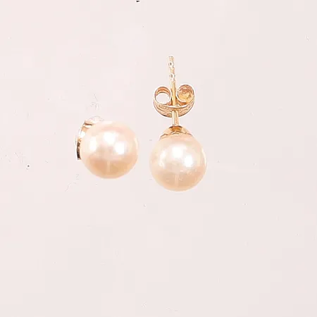 Ett par örhängen, odlade sötvattenspärlor ca 7mm, 18K 1,5g.