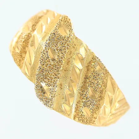 Ring, stl 17, bredd 2-9,5mm, 18K Vikt: 2,3 g