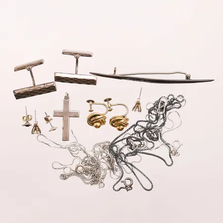 Diverse silver, delvis defekt, 830/1000 Silver 40,2g.