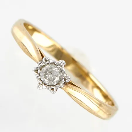 Ring med diamant 0,10ct, piqué, stl 16¾, 9K Vikt: 1,3 g
