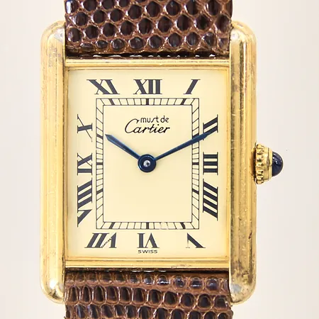 Herrur Cartier Tank Must, förgyllt silver, quartz, boett-nr: 1615, serie-nr: CC192598, Ø23x30mm, mineralglas, läderband ej original, mineralglas med repor, boett med repor, förgyllning med slitage, inga tillbehör 