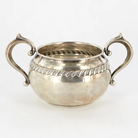 Sockerskål med hänklar, Gorham, nr 912, höjd ca 70mm, Sterling, silver 925/1000 Vikt: 86,3 g