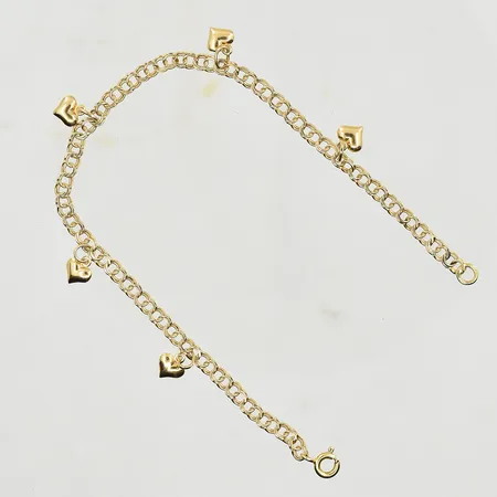 Armband Bismarck med 5 berlocker, längd 18½ cm, länkens bredd 3 mm, 18K. Vikt: 4 g