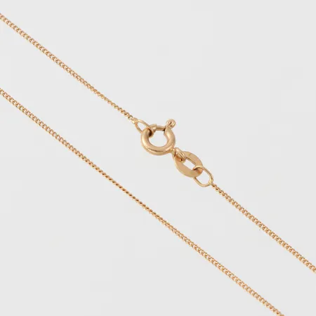Collier Pansar, längd ca 39 cm, bredd 0.9 mm, 18k. Vikt: 1,4 g