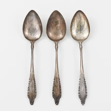 Skedar 3 st, längd 13 cm, silver. Vikt: 39,3 g