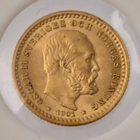  Mynt i 21,6K guld, Sveriges Riksbank, 5kronor, år 1901, etui, vikt 2,2 g Vikt: 2,2 g