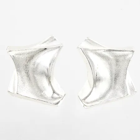 Ett par örhängen "Punk" Lapponia, Björn Weckström, år 1992, 19x22mm, snurrebussar ej original, silver 925/1000 Vikt: 8,4 g