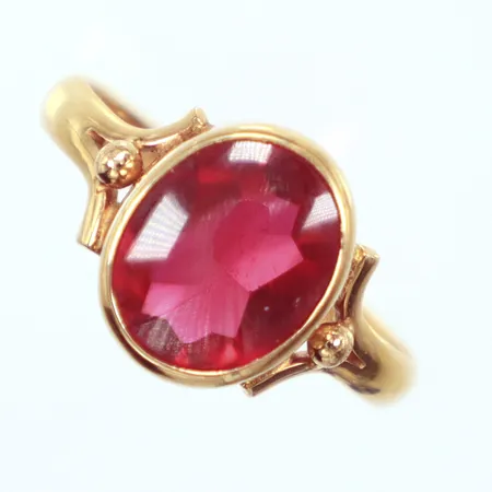 Ring röd sten, Ø18½, Peterson Guldsmed Sten Helsingborg, år 1945, 18k Vikt: 4,1 g