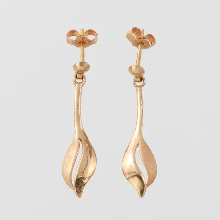 Örhängen paret, höjd ca 28 mm, 18k. Vikt: 1,9 g