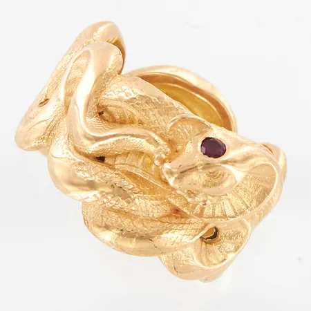 Ring Orm med röd sten, stl: ca 18¾, bredd: ca 15mm, 18K,  Vikt: 23,1 g