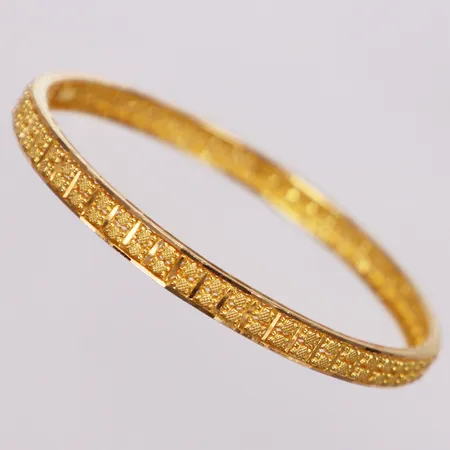 Armring, filigran, Ø61mm, bredd 6mm, 21K Vikt: 10 g