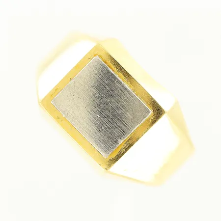 Klackring, stl 19¼, bredd 4-12mm, vit/gulguld, spår från lagning/justering, 18K Vikt: 9,6 g