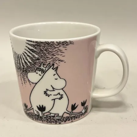 Muminmugg, Kärlek, Arabia Finland, höjd 8cm, etikett Skickas med paket.