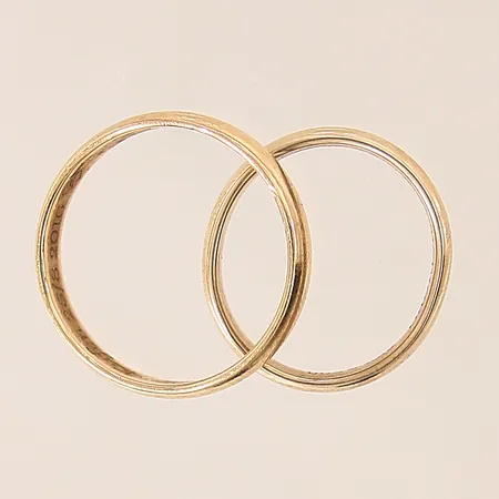 Ringar 2st, skeva, gravyr, 14K Vikt: 6,3 g
