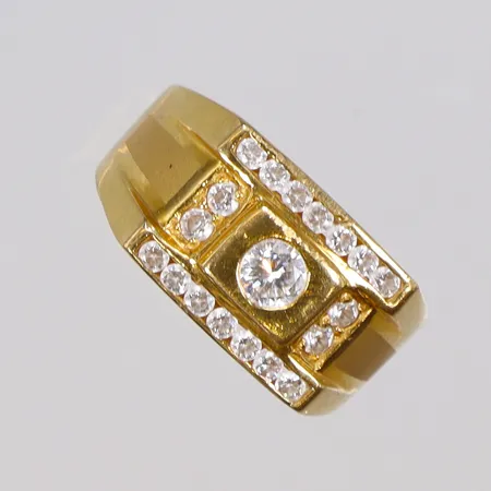 Klackring med vita stenar, stl 20¼, bredd 4-7mm,  21K Vikt: 9,7 g
