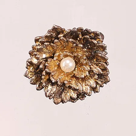 Brosch, 28mm, Eggert Danmark, limmad pärla, 925/1000 Silver 11,7g.