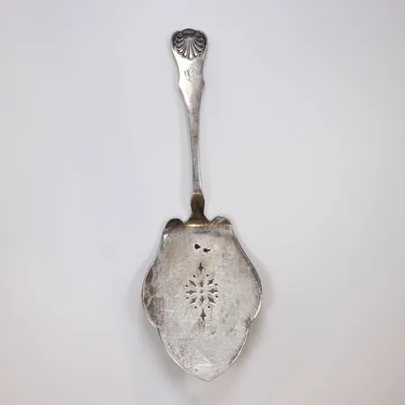 Tårtspade, 25,5cm, gravyr, Silver 830/1000 Vikt: 87,5 g