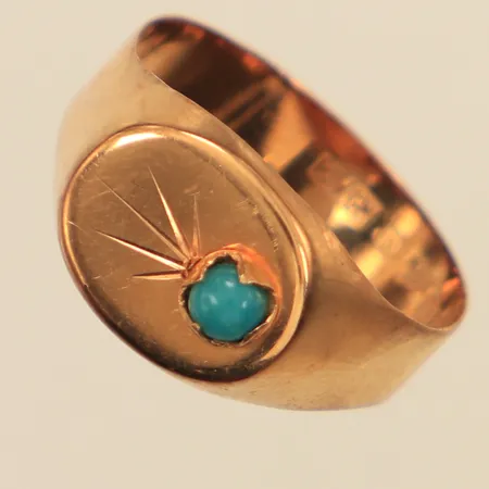 Ring med turkos sten, stl 17, bredd ca 4-9mm, Evir Guldvaruaktiebolaget, år 1965, 18K Vikt: 1,4 g