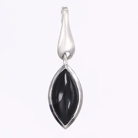 Hänge med svart sten, 26x7mm, silver 925/1000 Vikt: 1,2 g