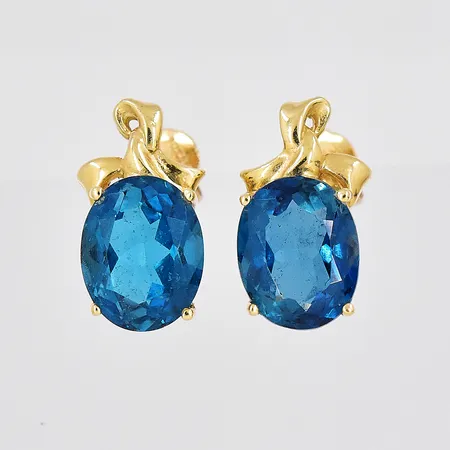 Ett par örhängen, 8x15mm, blå stenar, 14K Vikt: 3,9 g