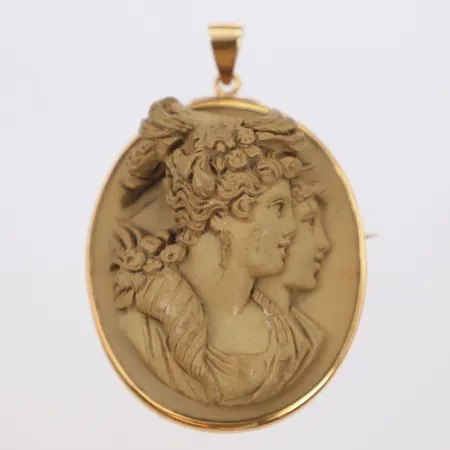 Hänge/brosch, längd 52mm, bredd 34mm, ler motiv, 18K  Vikt: 23,3 g