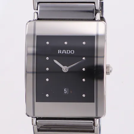 Herrur Rado Diastar, quartz, referensnummer 160.0484.3, serienummer 014161945, stål, datum, kommer med tillhörande box, inga övriga tillbehör. 