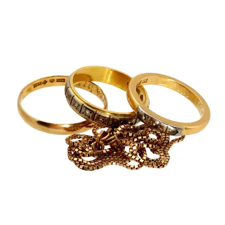 Diverse smycken, 14K guld - 2,7g, 18K guld - 10,2g, slitage, defekter och gravyrer
