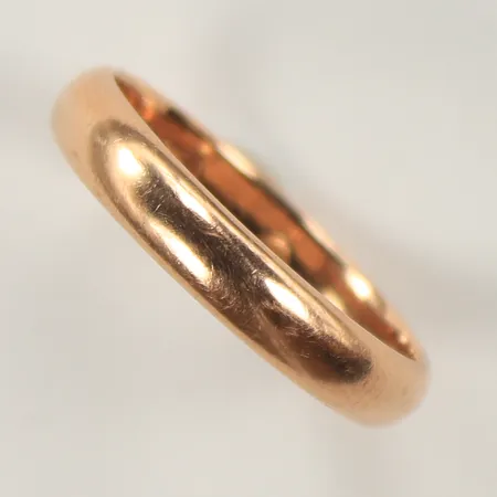 Slät ring, gravyr, stl ca 20¼, gravyr, bredd ca 4mm, 14K Vikt: 4,7 g