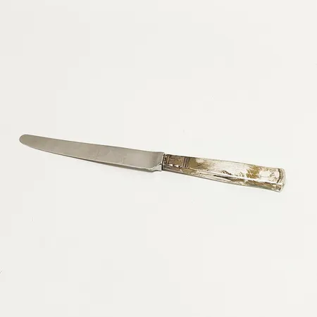 Kniv, längd ca 19,8cm, blad i rostfritt stål, 830/1000 silver, bruttovikt: 69,2g.