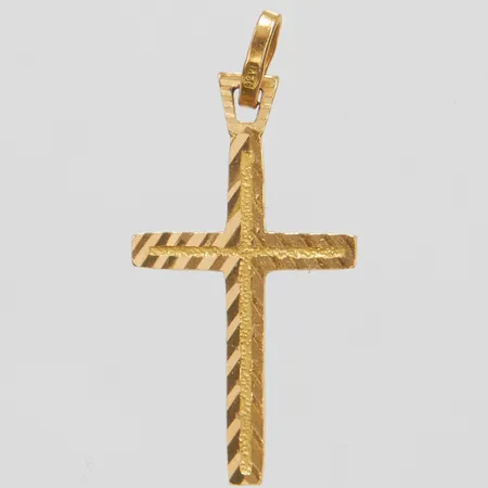 Hänge Kors, längd ca 28mm inkl ögla, bredd 2-13mm, 18K Vikt: 1,1 g